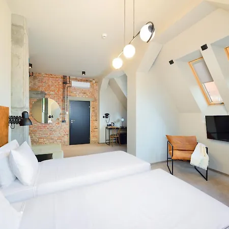Arche Dwor Uphagena 4*